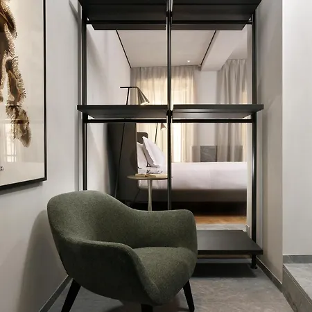 Della Posta, The Bank Hotel Perugia