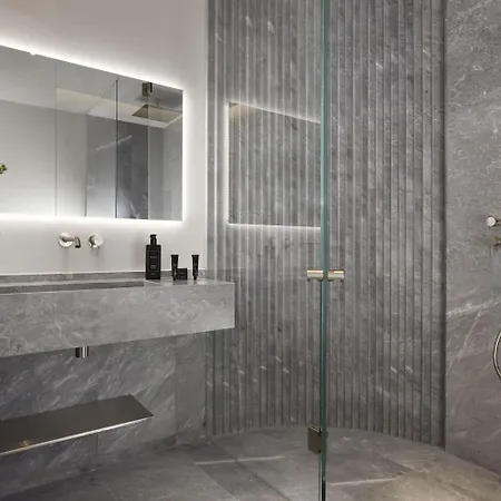 Della Posta, The Bank Szálloda Perugia