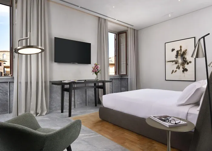 The Bank - Della Posta 4* Perugia