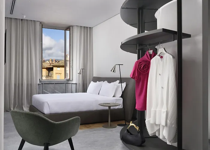 Della Posta, The Bank 4*