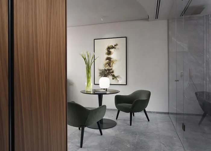 The Bank - Della Posta Hotel