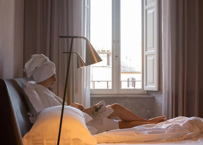 The Bank - Della Posta - Etruria Collection