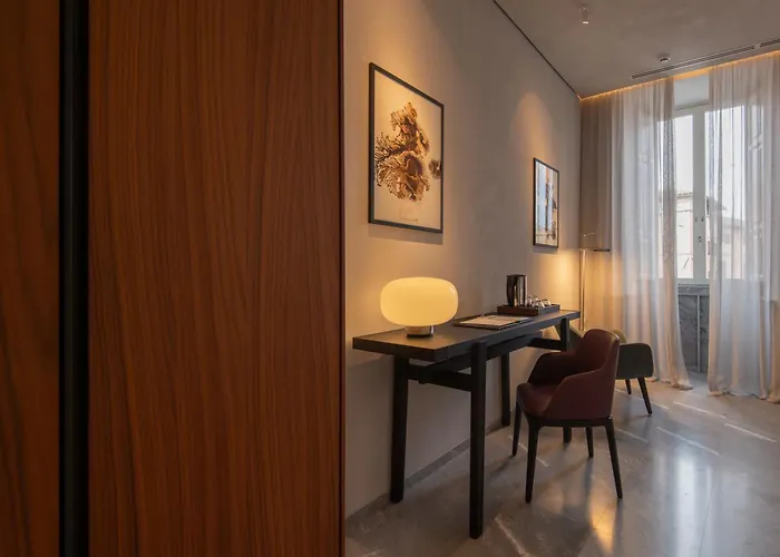 The Bank - Della Posta - Etruria Collection 4*